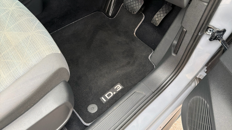 Volkswagen ID.3 150kW Life Pro Performance 58kWh 5dr Auto Electric Hatchback